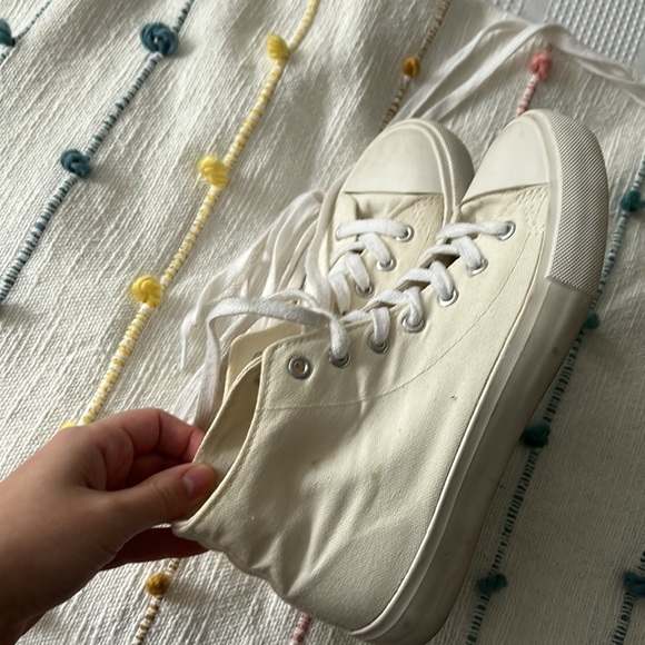 Forever 21 White High Tops (Women 8) - Picture 6 of 6